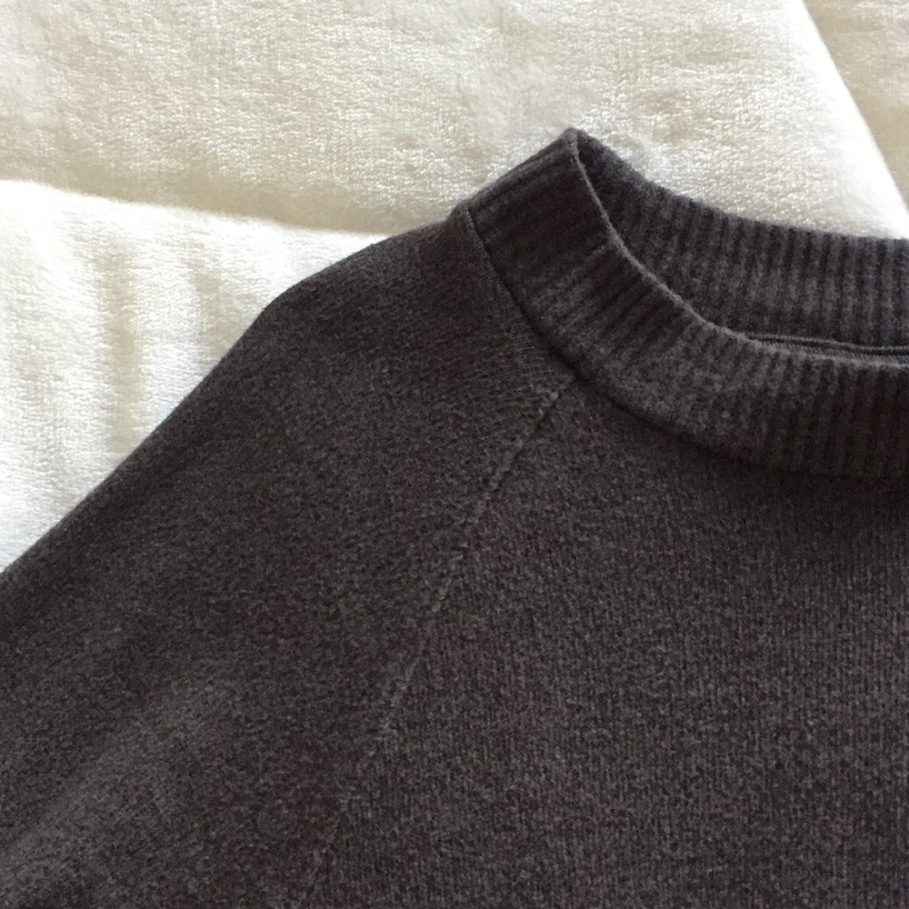 Charcoal grey tie-waste sweater